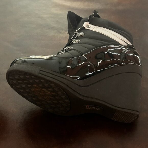 NIB Bebe PH8 Wedge Platform Ankle Booties - Picture 10 of 11